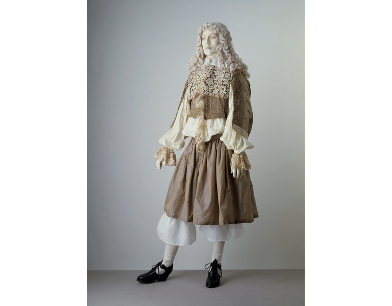 1660 doublet and trunk hose, Victoria & Albert Museum
