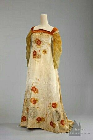 1903-03 Reform dress in yellow silk satin with embroidery detail