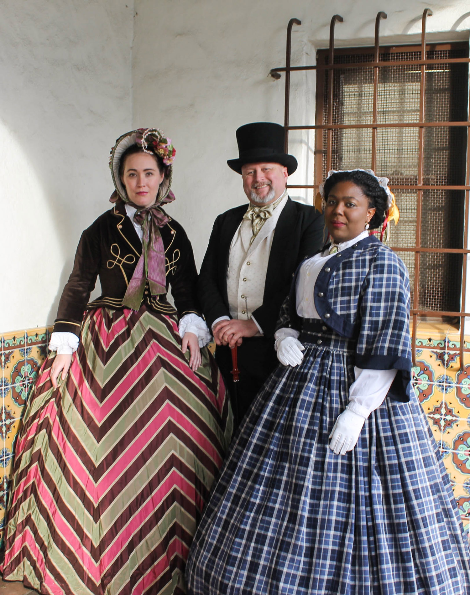 No-Sew Tudor Costume Challenge and Review - GBACG - the Greater Bay Area  Costumers Guild